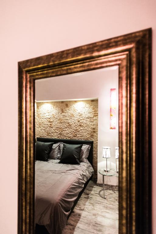 Trevi & Pantheon Luxury Rooms Ρώμη Δωμάτιο φωτογραφία